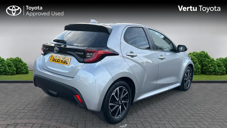 Toyota Yaris 1.5 Hybrid Design 5dr CVT Hybrid Hatchback